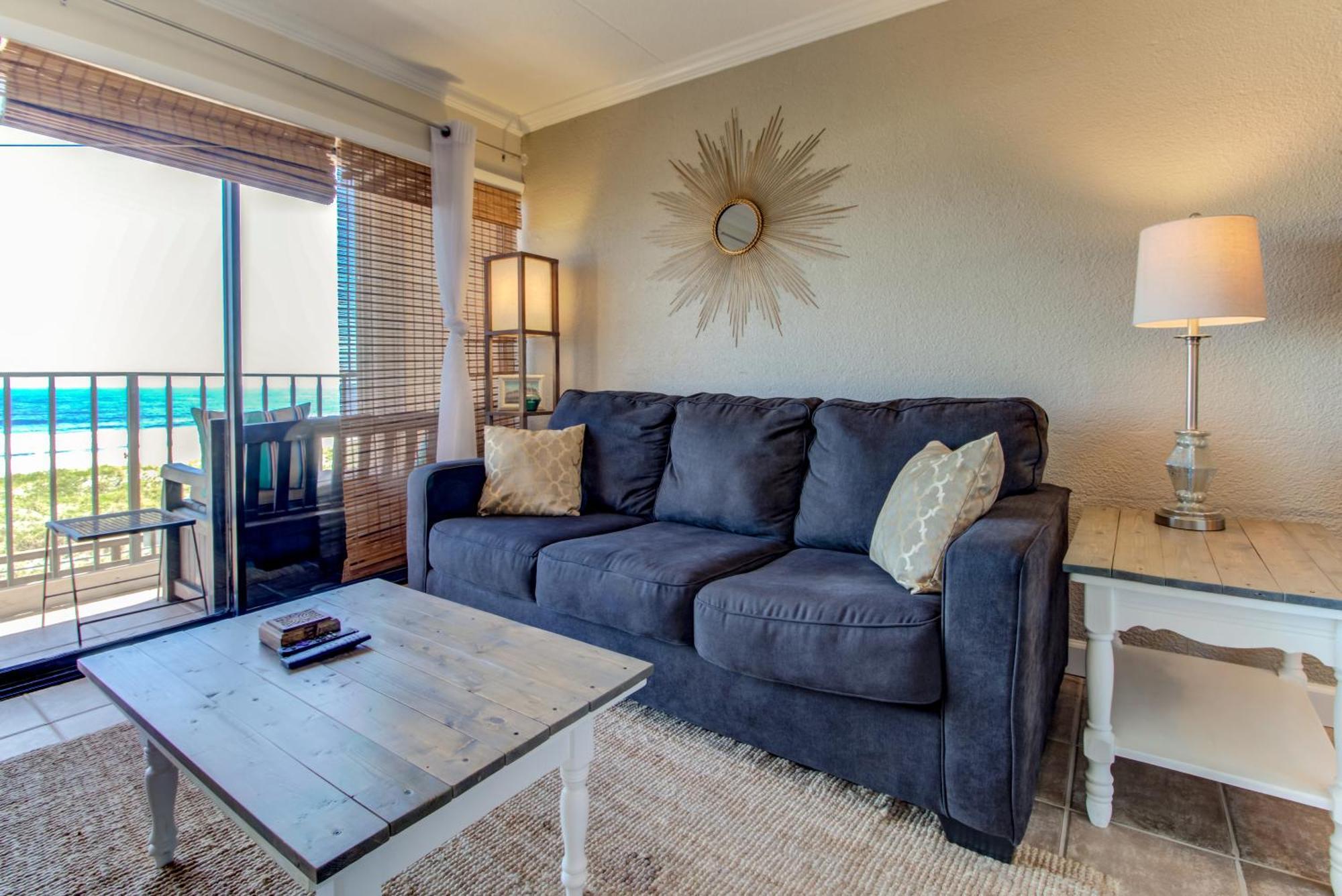 Oceanfront * Pool * Elevator * Boardwalk Apartment