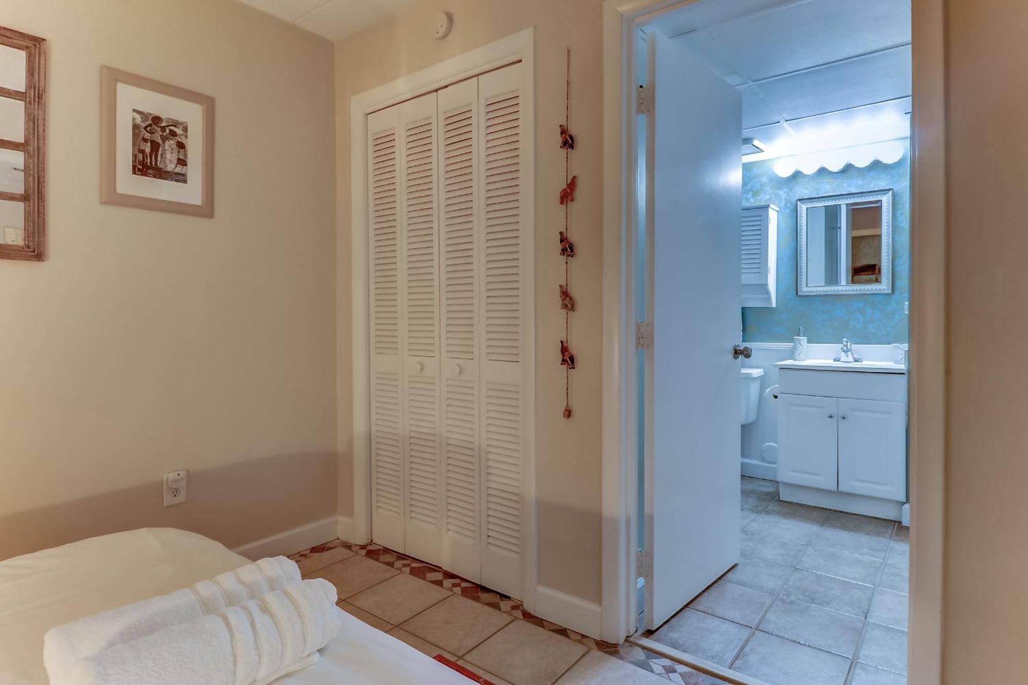 Oceanfront * Pool * Elevator * Boardwalk