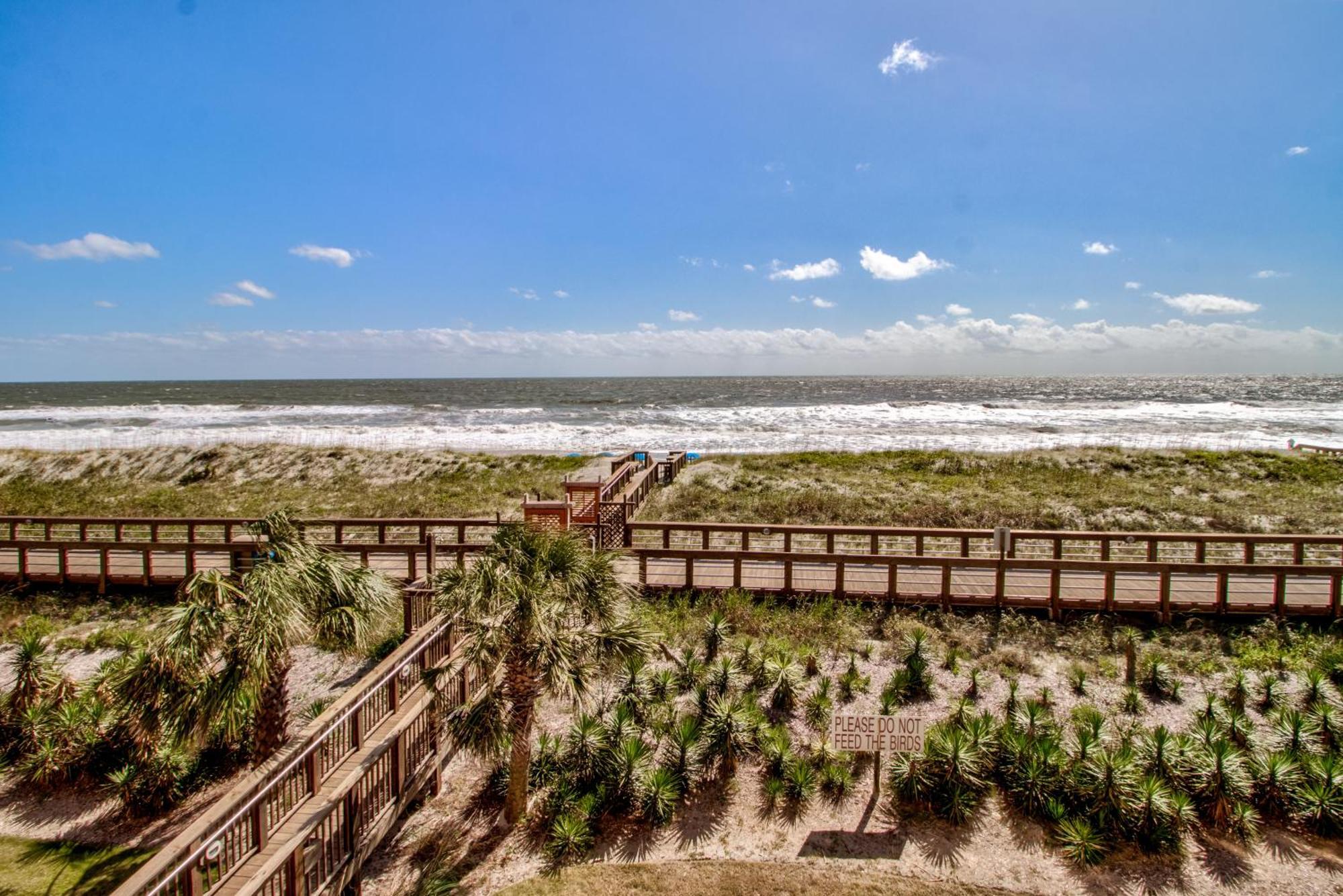 Oceanfront * Pool * Elevator * Boardwalk Carolina Beach